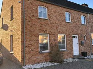 Belle maison familiale 4 chambres  jardin – Eben-Emael