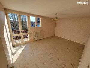 Lumineux T4 traversant 77 m2