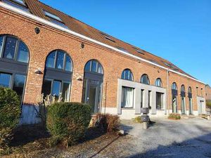 A LOUER à Soignies  près de la gare  dans propriété clôturée