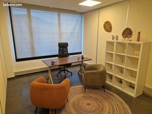 Bureau meublé à sous louer 380 euros/mois