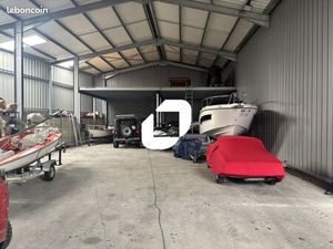 Local d'activité 386 m²