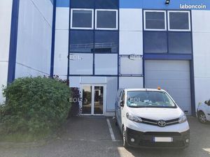 Local d'activité 398 m²