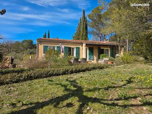 Maison rénovée 96 m² sur 3860 m² de terrain