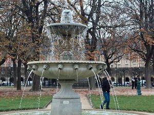 Studio t1 place des vosges 18m2 excellent etat