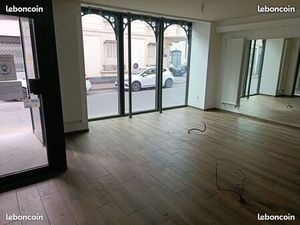 Loue local commercial de 75m2 rue Barathon