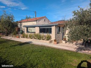 Longère en pierre secteur begoux