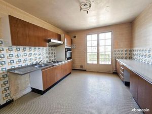 Propriété 5 pièces 122 m²