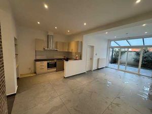 Bel appartement 2 chambres avec terrasse jardin