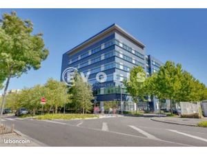 Bureaux 1 646 m²