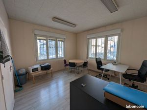 À LOUER – Cabinet/Bureau de 18 m² en centre-ville – 380 CC