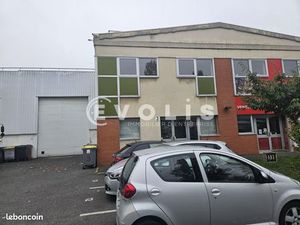 Local d'activité 379 m²