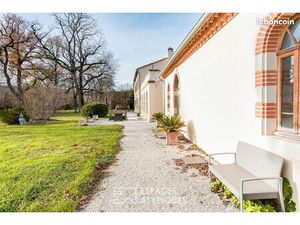 Maison 10 pièces 405 m²