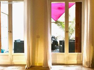 Superbe T2 hyper entre capitole avec terrasse cour intérieure