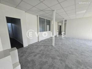 Bureau 403 m²