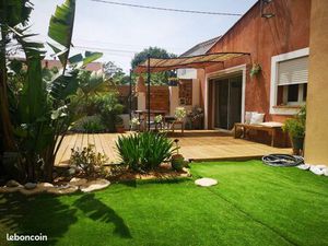 Adorable maisonnette avec jardin paysager et proche plage