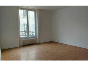 Location appartement  m² T-2 à Melun  713 €