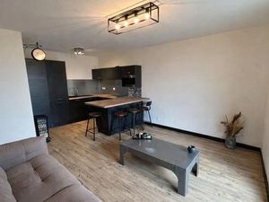 Venez découvrir ce bel appartement moderne et lumineux  situé dans une résidence calme  à 