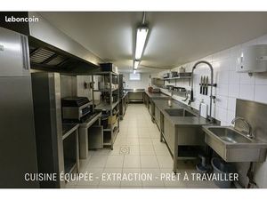 Restaurant refait à neuf - extraction - logement inclus en location ( pas de vente de murs