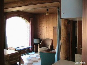 F1bis meublé au calme