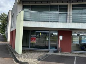 Local bureaux 158 m²