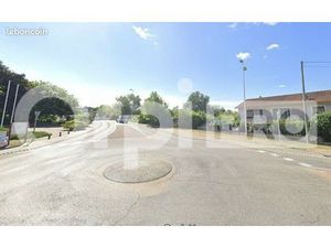 Local commercial 80 m²