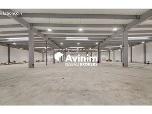 Local 1481 m² Tremblay-en-France