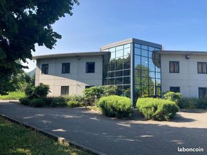 Boutique 102 m² MOIRANS