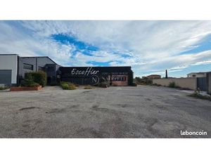 Local commercial 250 m² CAVAILLON