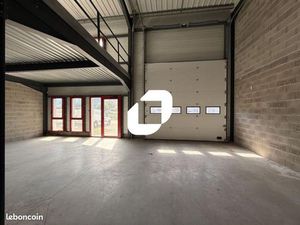 Local d'activité 285 m²