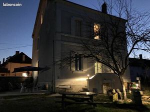 Immeuble 300 m² Jumilhac Le Grand