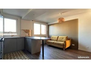 Paris 18e - Charmant 3 pièces traversant de 63m2  rénové et lumineux