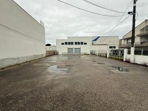 Location – dépôt / local d’activité + bureaux – floirac (bordeaux métropole)