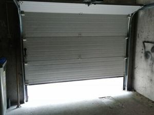 Parking interieur fermé à louer