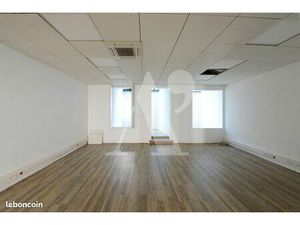 Local 90 m² BORDEAUX