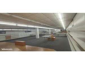 Local Commercial 800m²