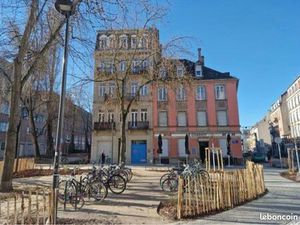 Local commercial premium HYPERCENTRE