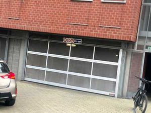 Place de parking intérieure sécurisée