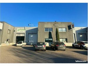Local d'activité 258 m²