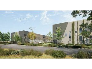 Local d'activité 3 884 m²