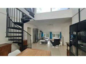 Bel appartement lumineux 2 ch. parking  terrasse et cave.