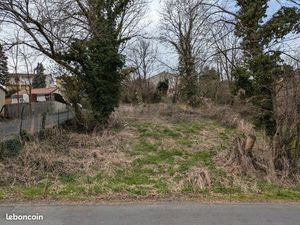 Terrain constructible - 541m²