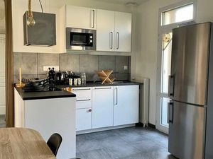 F3 60 m² lumineux avec balcon – Montplaisir)