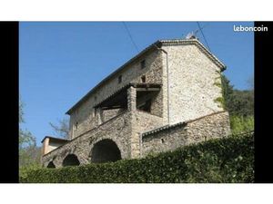 Maison - 8 pièces - 200m2