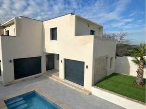 Villa contemporaine avec suite parentale  jardin et piscine