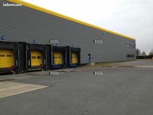 Local industriel 9 642 m²