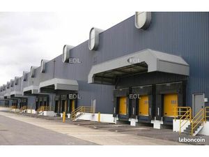 Local logistique 8 021 m²