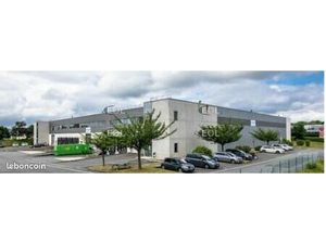 Local logistique 5 479 m²