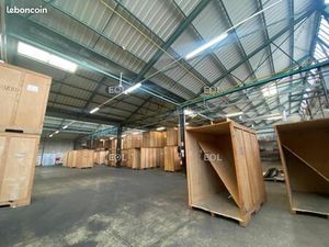 Local d'activité 5 519 m²
