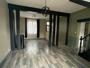 Maison de ville  5 chambres   bien rare sur le marché