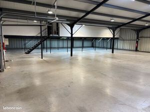 Local d’activité 360 m² – stockage / PME